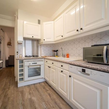 Fully Equipped Apartment Balcony Sleeps 7 Wifi Marseille Extérieur photo